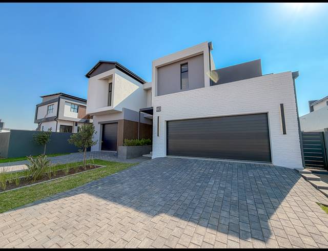 4 BEDROOM FREESTANDING FOR SALE IN FOUNTAINBROOK ESTATE